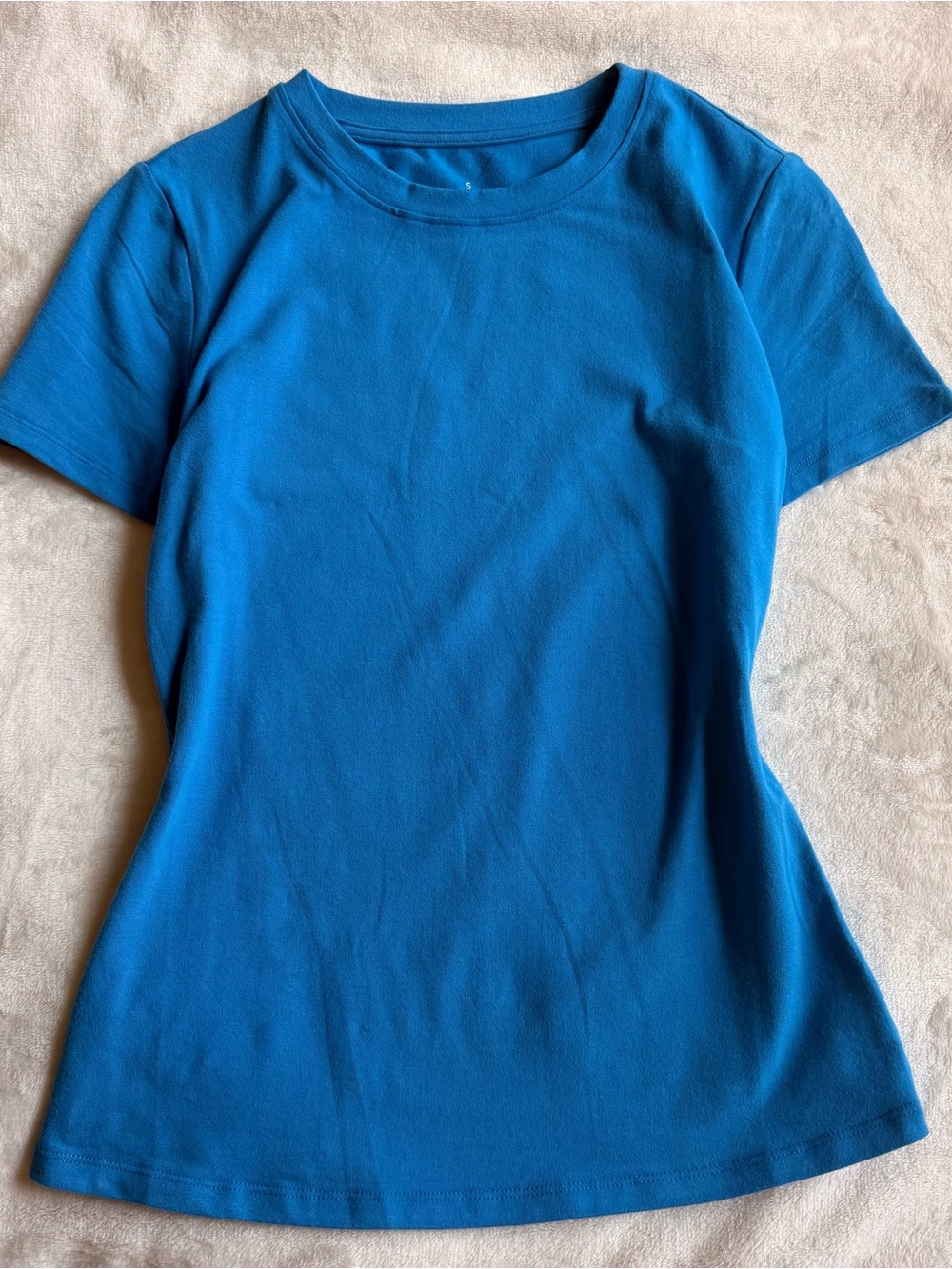 Amazon Basics Plain Blue Fitted Tee
